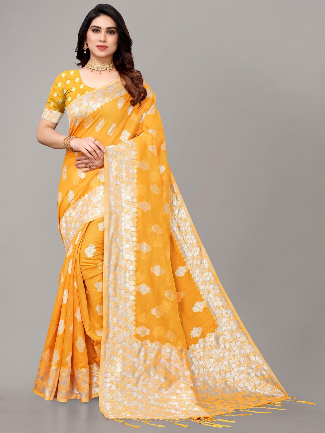 

AYKA CLOTHINGS Yellow & Silver-Toned Woven Design Zari Banarasi Saree