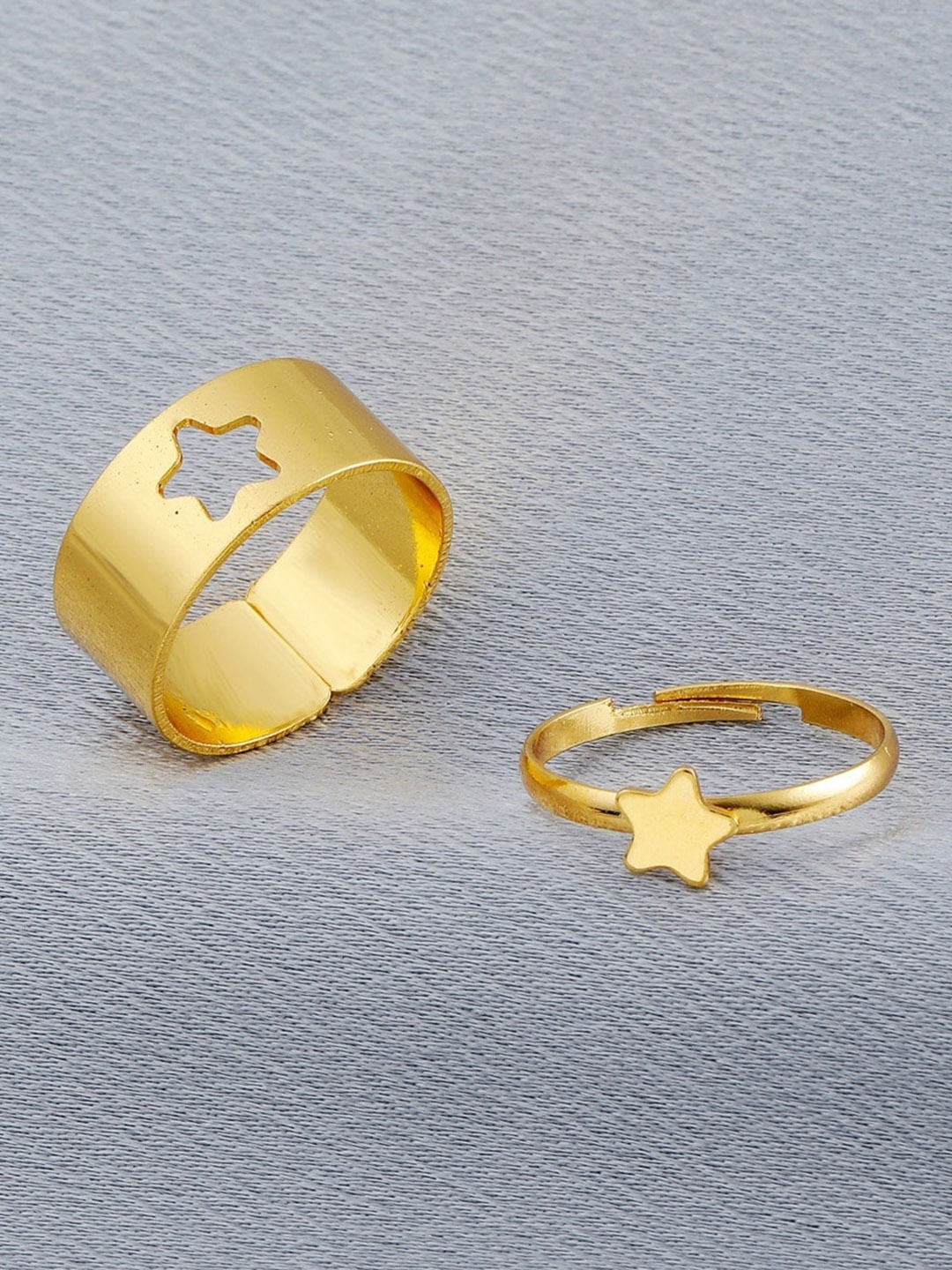 

Pinapes Set Of 3 Gold-Plated Crystal-Studded Finger Ring