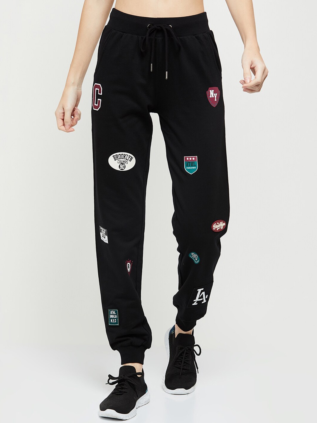 

max Women Solid Cotton Track Pants, Black