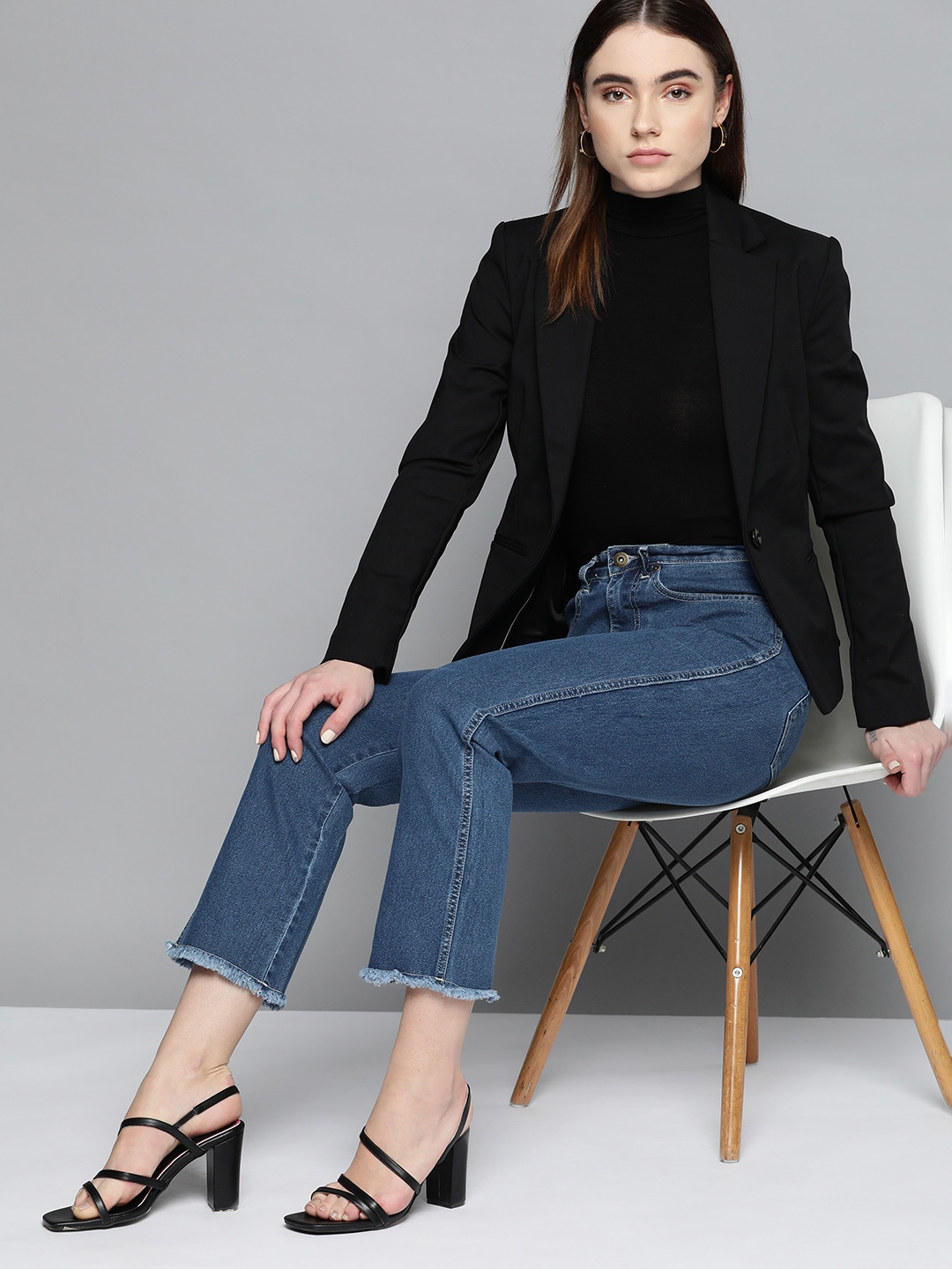 

Chemistry Women Straight Fit High-Rise Stretchable Jeans, Navy blue