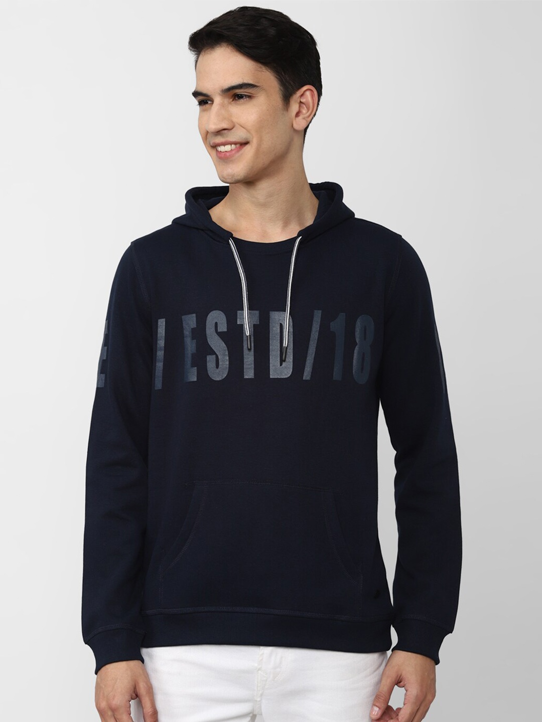 

Peter England Casuals Men Printed Hooded Sweatshirt, Navy blue