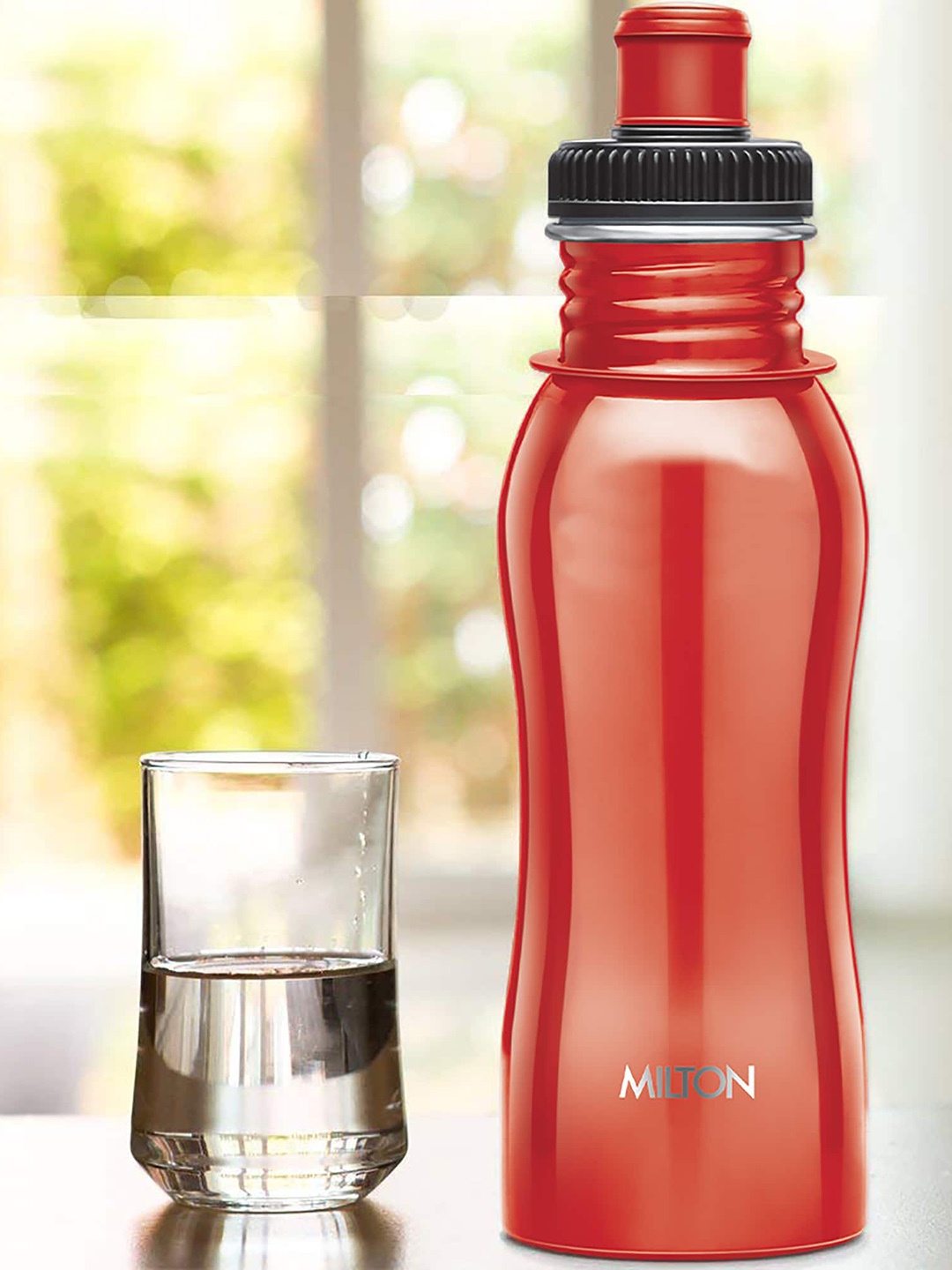

Milton Black & Red Set Of 2 Easy Grip Stainless Steel Bottles 500 ml Each