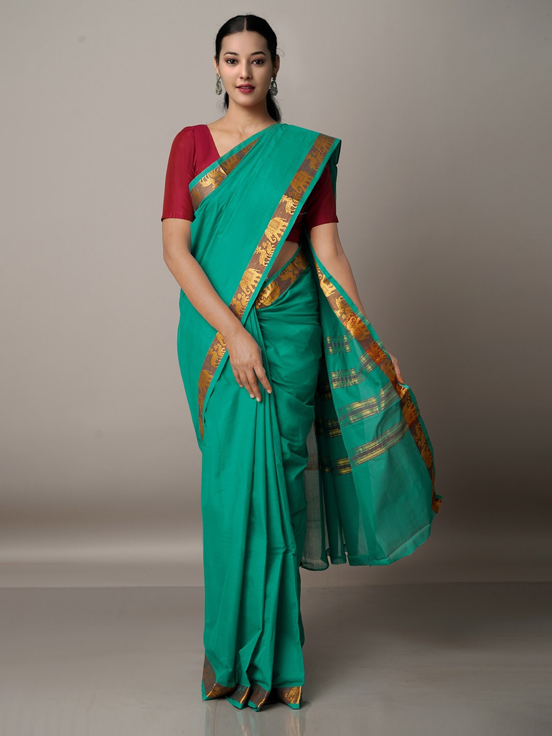 

Unnati Silks Green & Gold-Toned Zari Pure Cotton Venkatgiri Saree