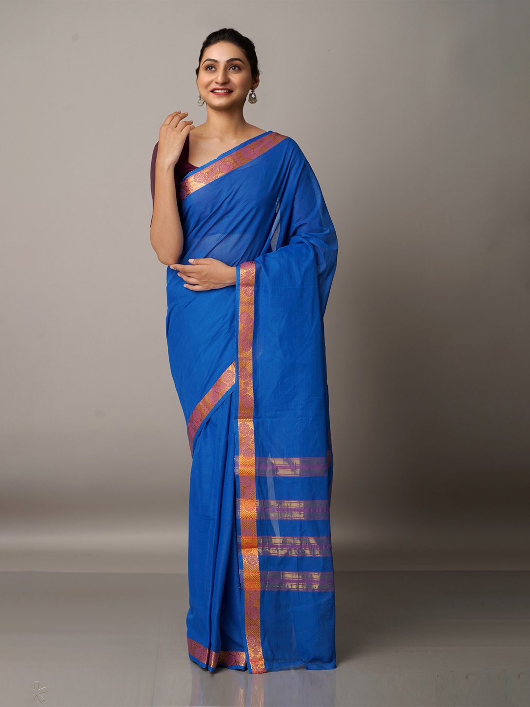 

Unnati Silks Blue & Gold-Toned Zari Pure Cotton Venkatagiri Handloom Saree