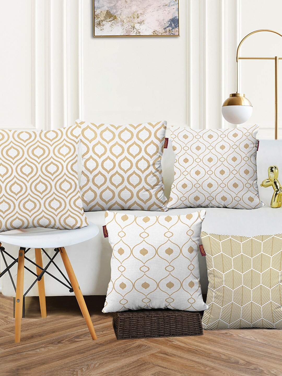 

AEROHAVEN Set of 5 Abstract Square Cushion Covers, Beige