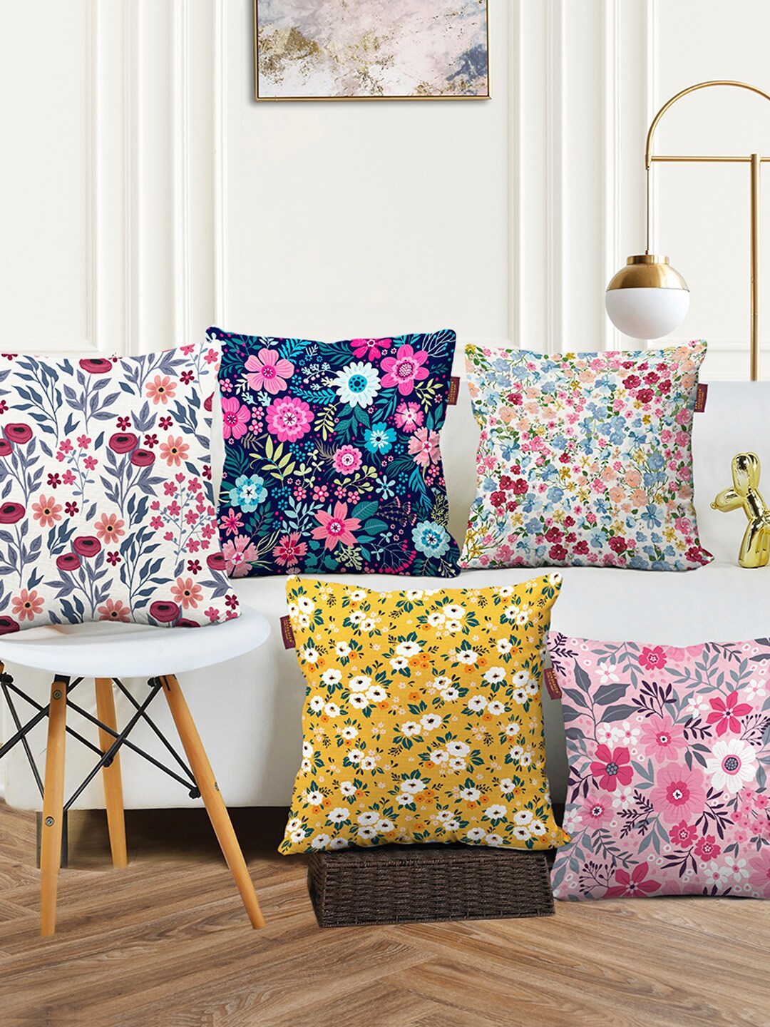 

AEROHAVEN Set of 5 Floral Square Cushion Covers, Pink