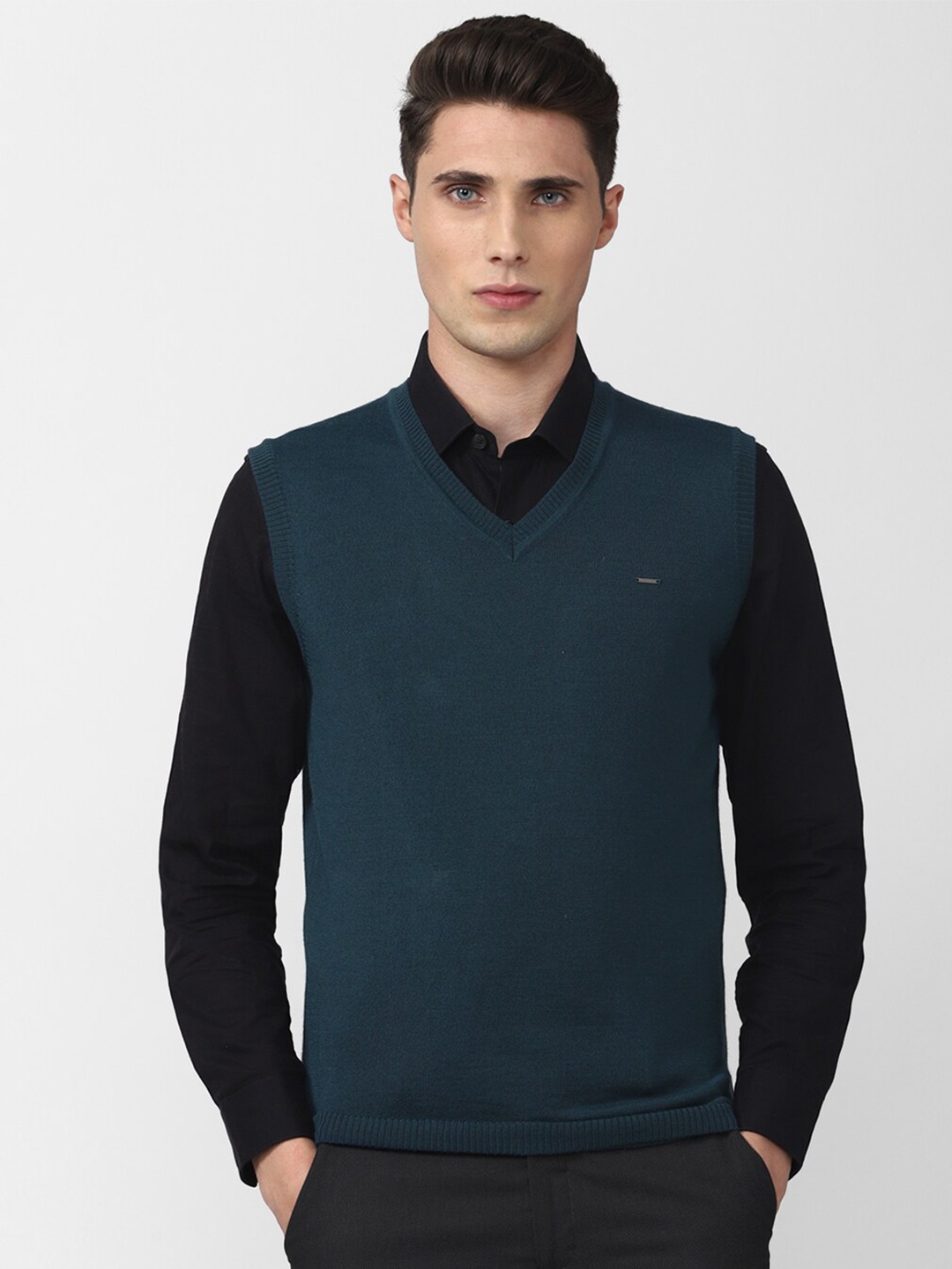 

Van Heusen Men Teal Green Solid Sweater Vest