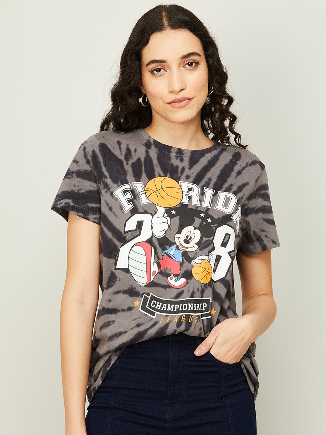 

Ginger by Lifestyle Women Mickey Mouse Printed Pure Cotton T-shirt, Black