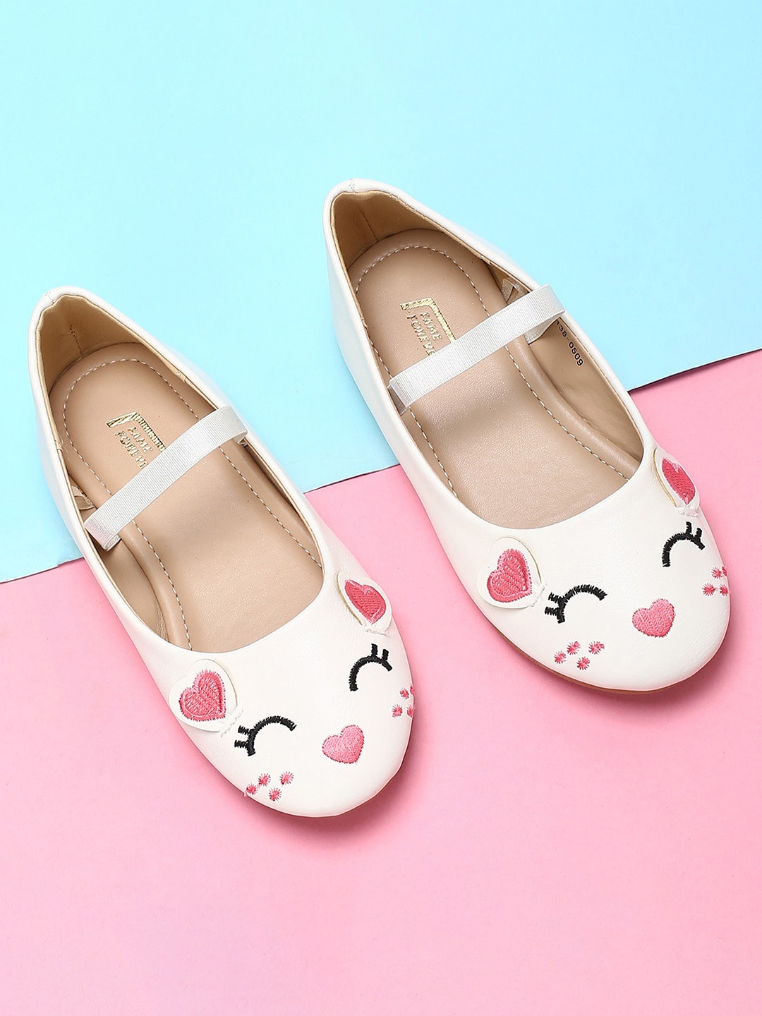 

Fame Forever by Lifestyle Girls Printed Ballerinas Flats, White