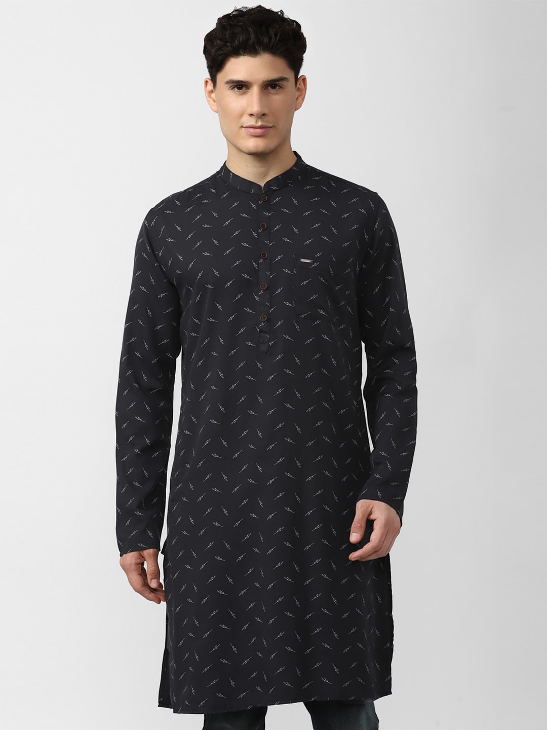 

Peter England Men Black Geometric Printed Kurta