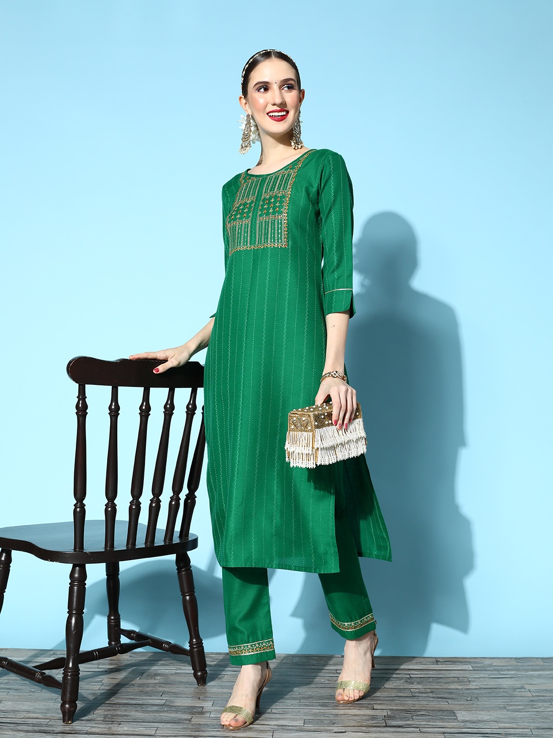 

SheWill Women Ethnic Motifs Cotton Blend Hyper Texture Kurta Set, Green