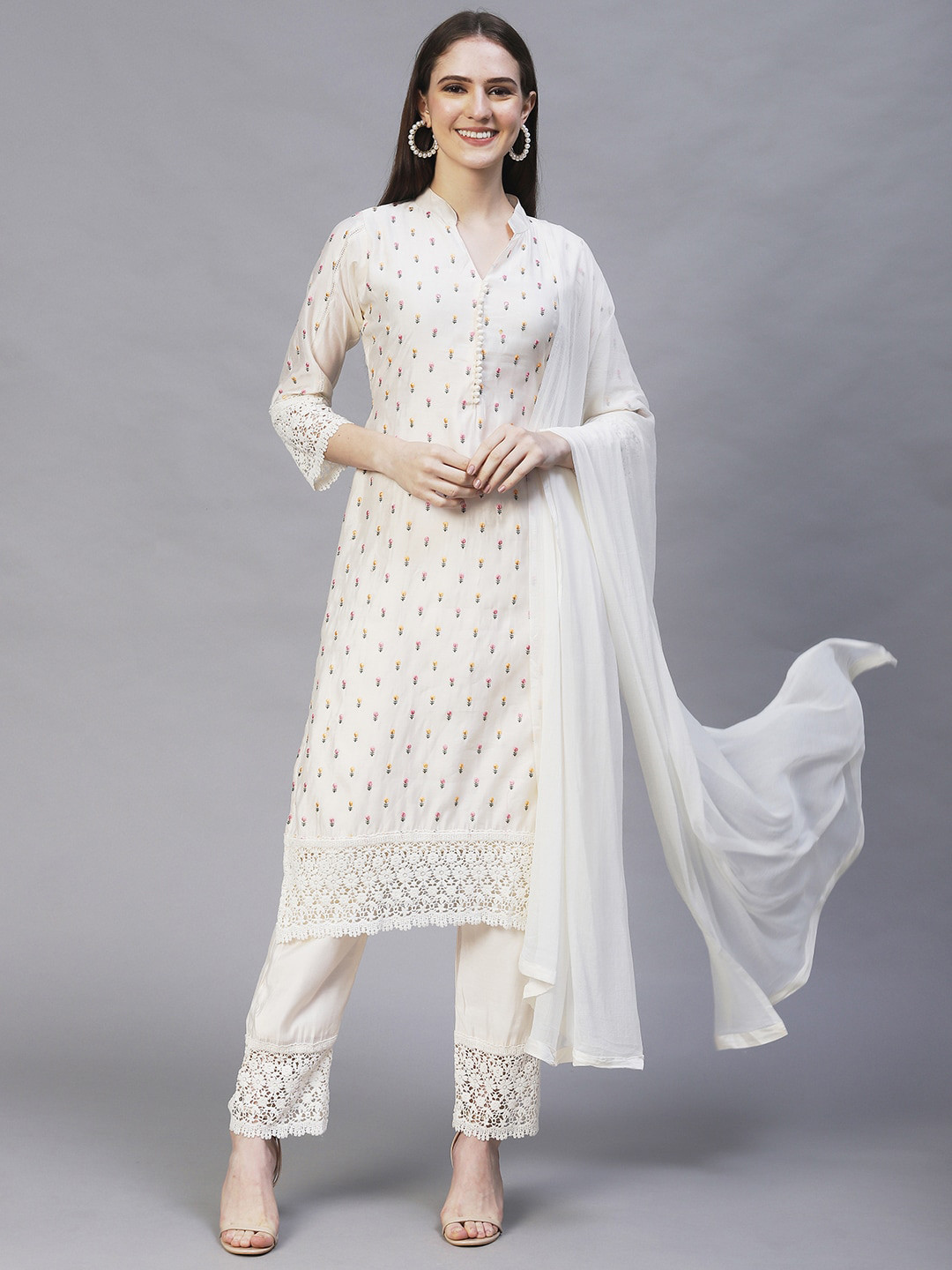 

FASHOR Women Cream-Coloured Printed Chanderi Silk Kurta with Trousers & With Dupatta