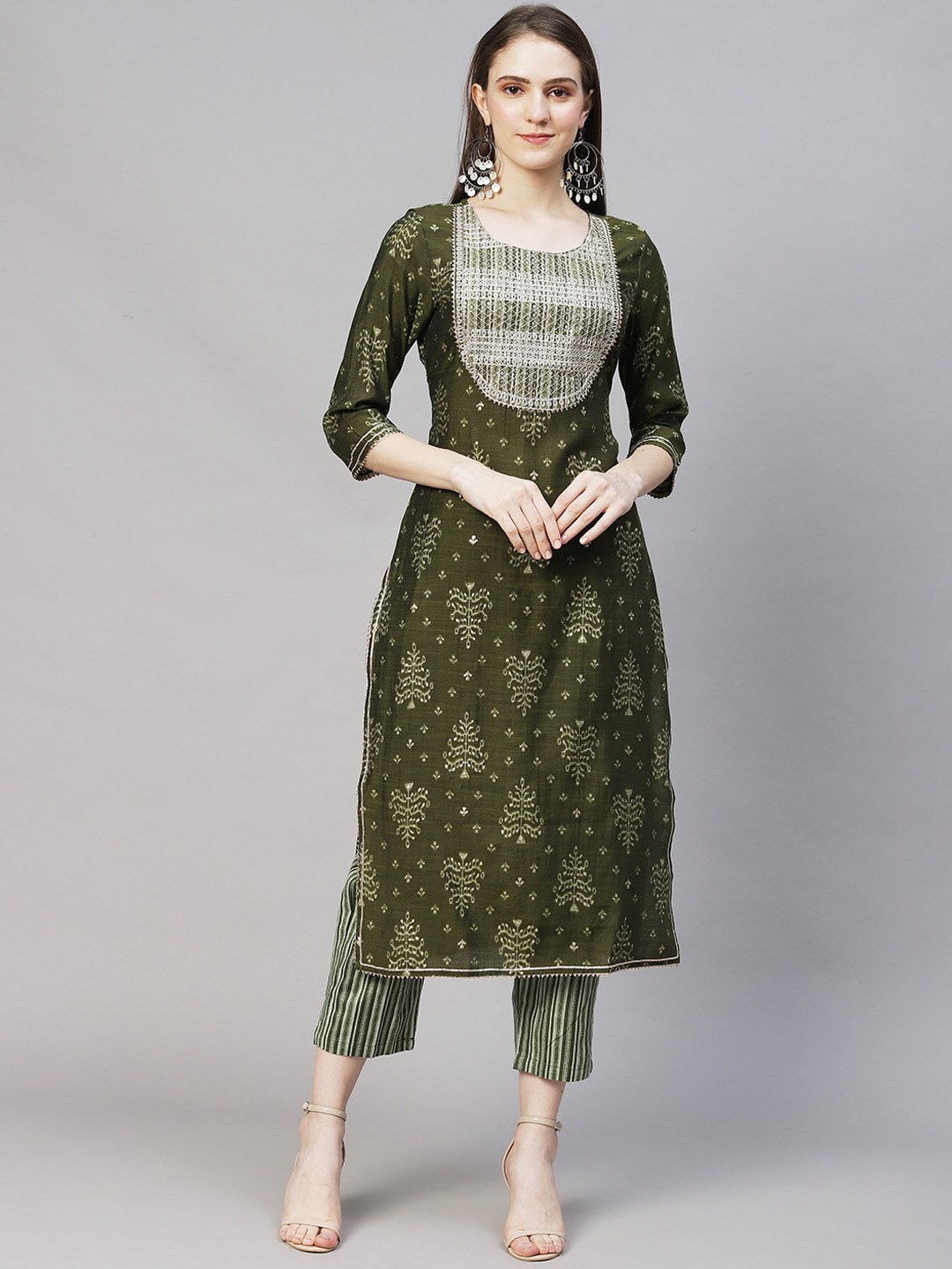 

FASHOR Women Green Ethnic Motifs Printed Kurta with Trousers