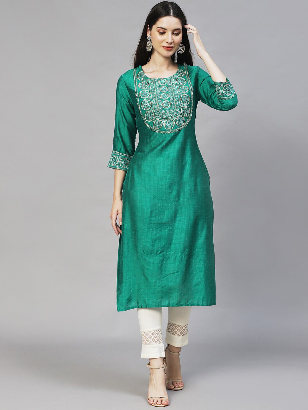 

FASHOR Women Green Embroidered Yoke Design Mirror Work Kurta