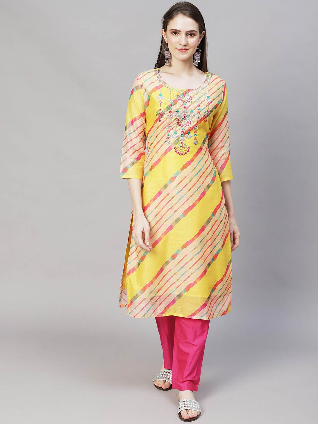 

FASHOR Women Yellow & Pink Ethnic Motifs Printed Chanderi Silk Kurta