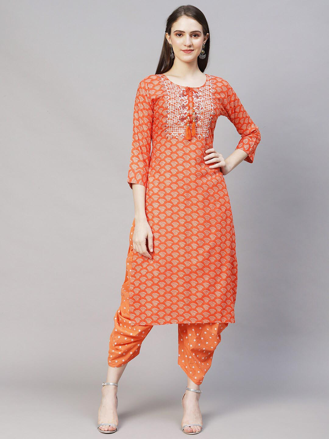 

FASHOR Women Orange Ethnic Motifs Printed Mirror Work Kurta