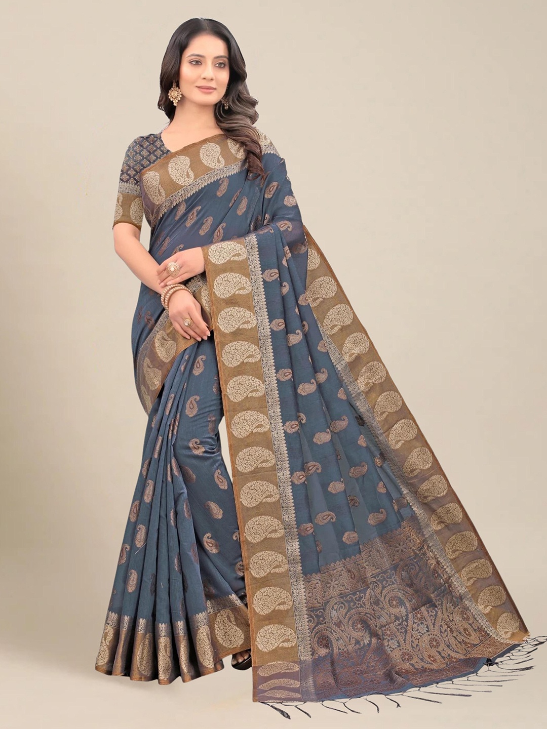 

MS RETAIL Women Grey & Brown Paisley Pure Cotton Chanderi Saree & Unstiched Blouse Piece