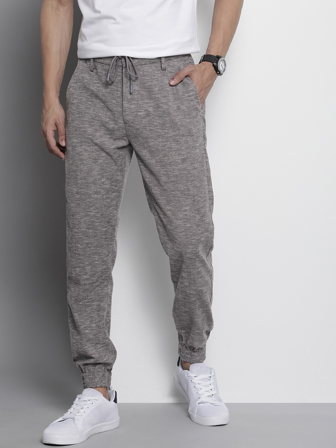 

The Indian Garage Co Men Joggers Trousers, Grey melange