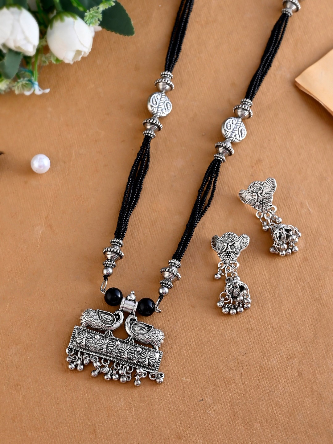 

Shoshaa Oxidised Silver-Plated & Beaded Jewellery Set