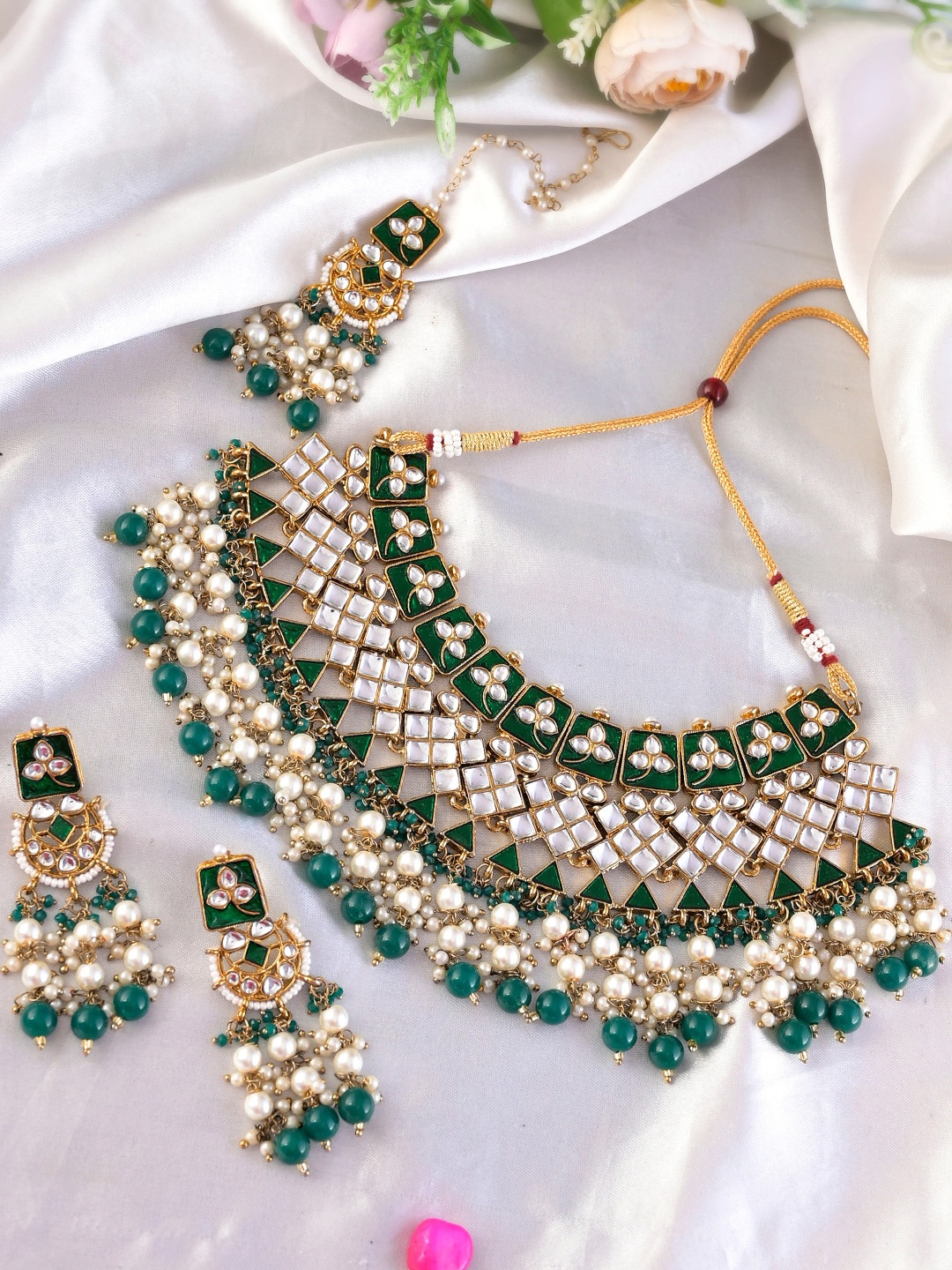 

Shoshaa Gold-Plated Kundan Studded Choker Jewellery Set