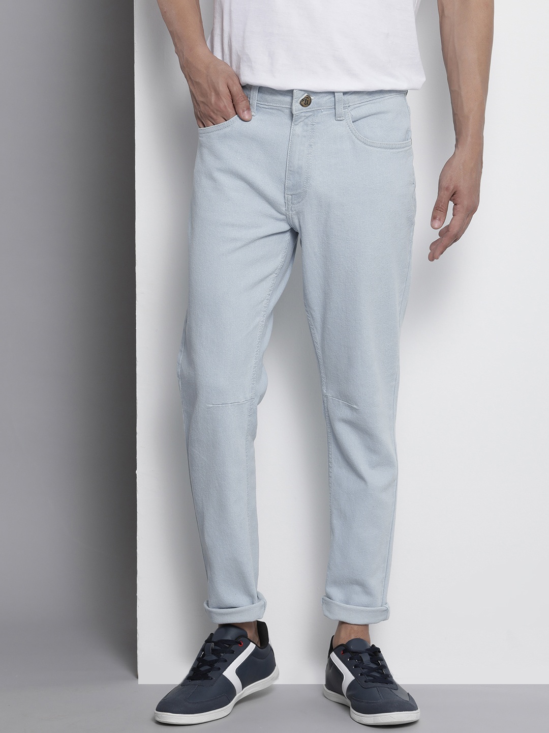 

The Indian Garage Co Men Blue Carrot fit Fit Stretchable Jeans