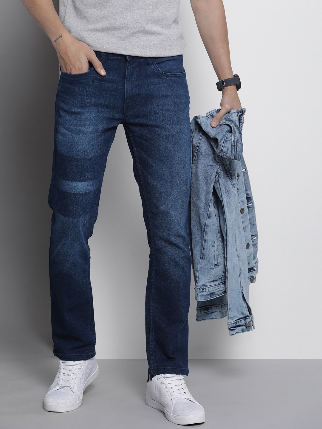 

The Indian Garage Co Men Slim Straight Fit Light Fade Stretchable Jeans, Navy blue