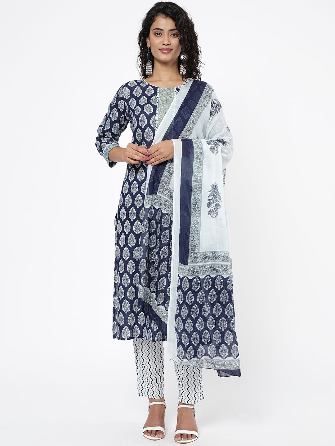 

R&B Women Navy Blue & White Floral Printed Cotton Kurta