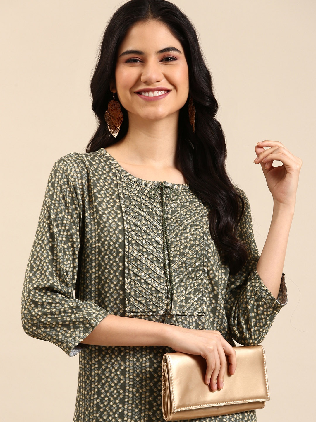 

SHOWOFF Women Olive Green Bandhani Printed Straight Kurta