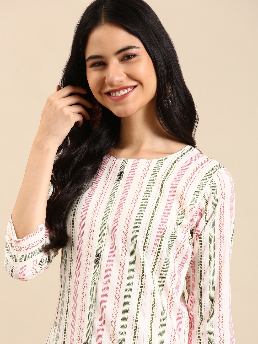 

SHOWOFF Women White & Green Geometric Striped Kurta