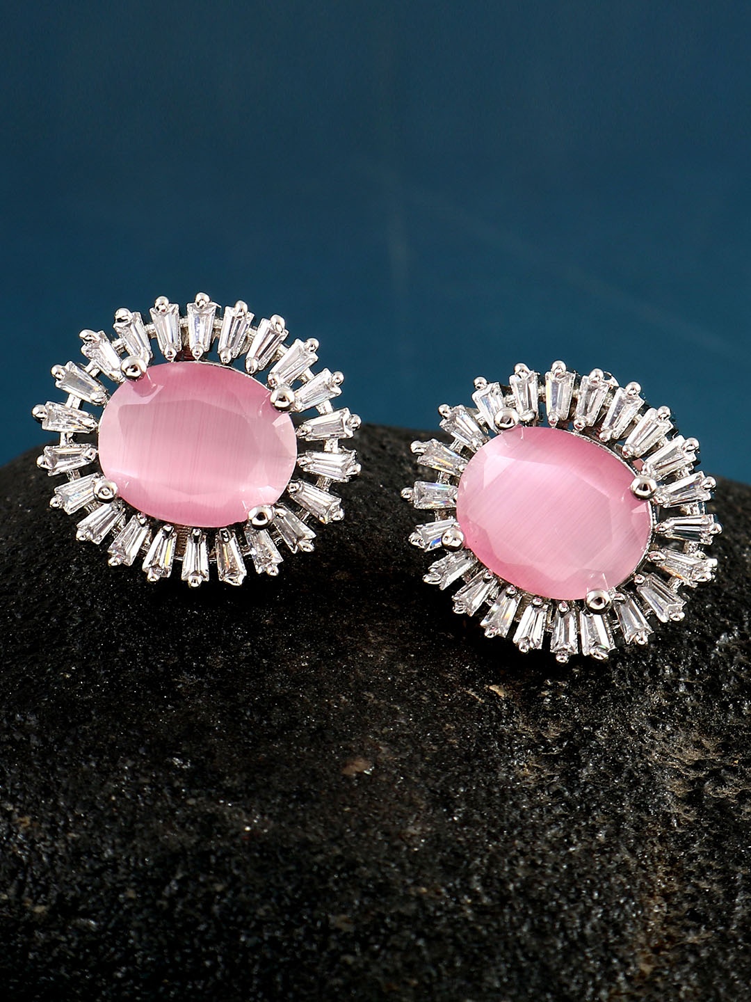 

Jewar Mandi Women Circular Studs Earrings, Silver