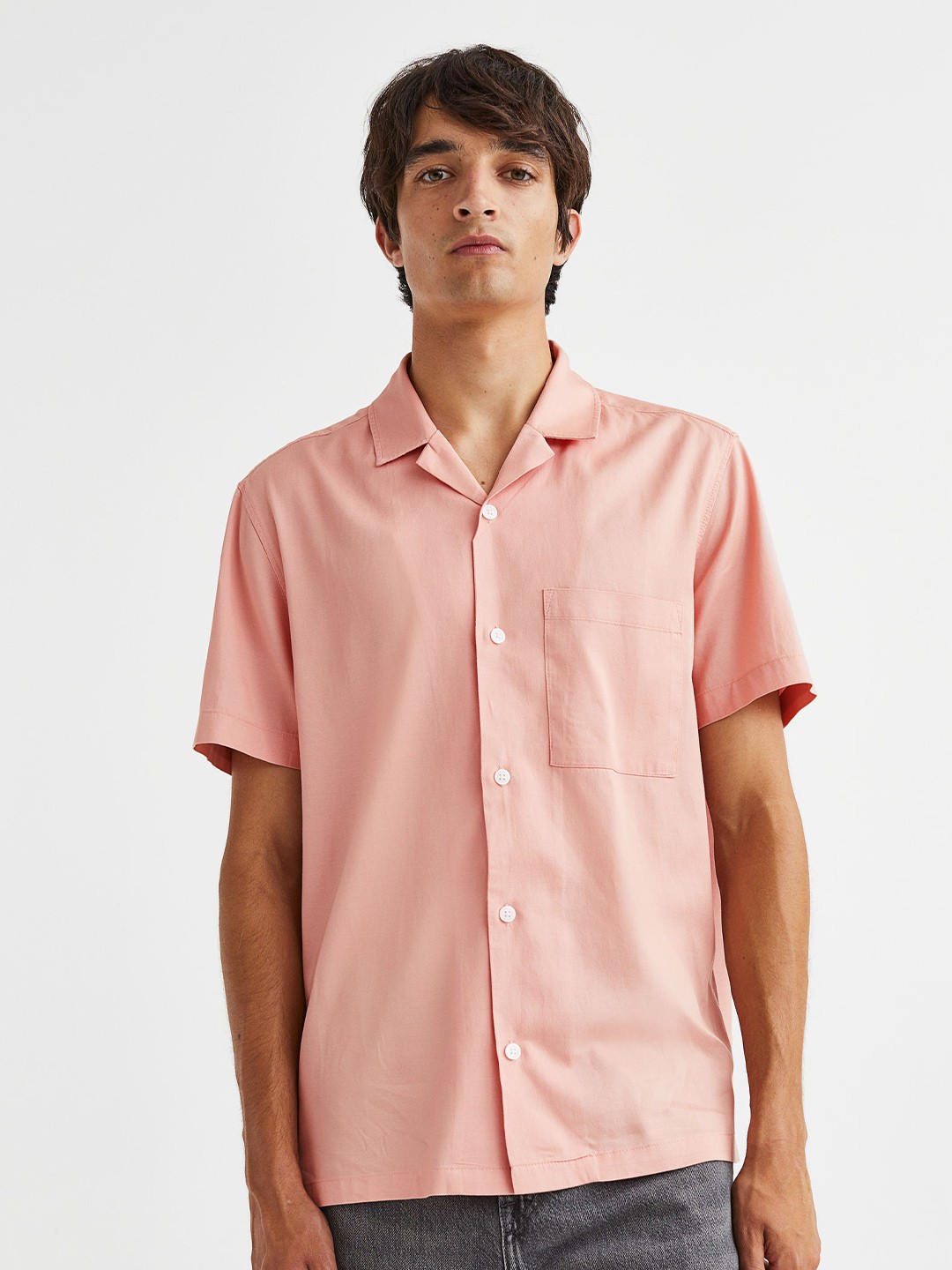 

H&M Men Pink Solid Regular Fit Twill Resort Shirt