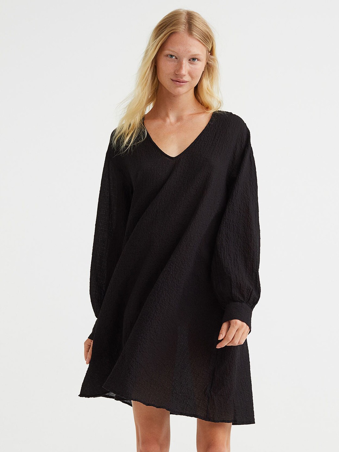 

H&M V-Neck Dress, Black