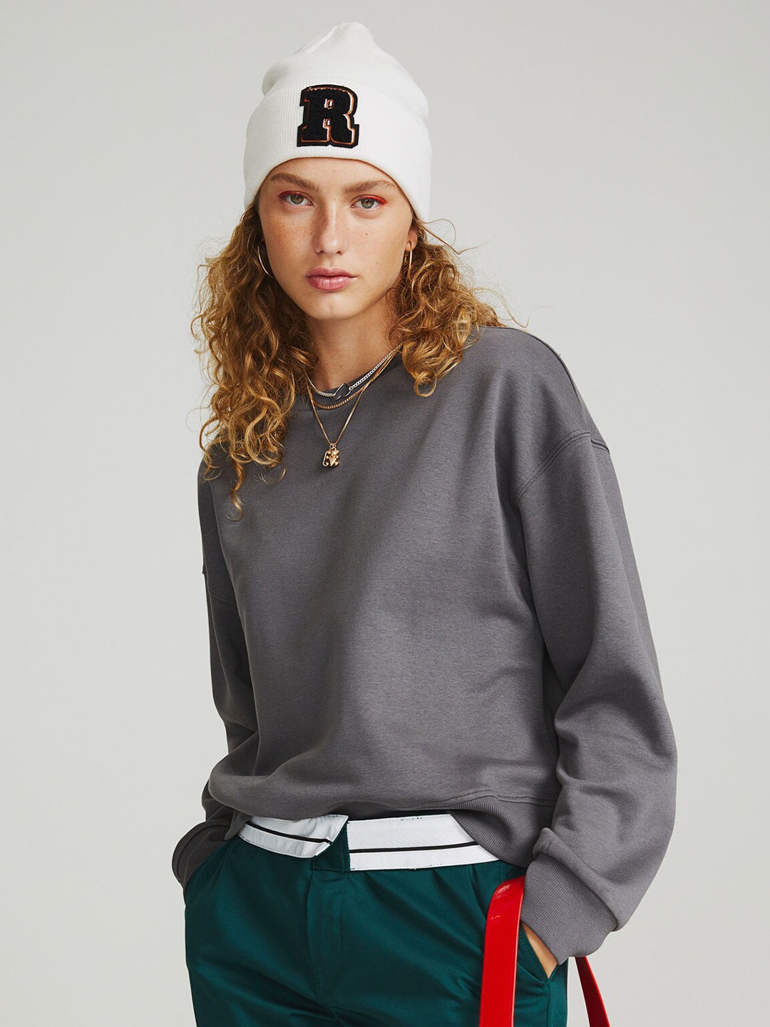 

H&M Women Grey Solid Sweatshirt