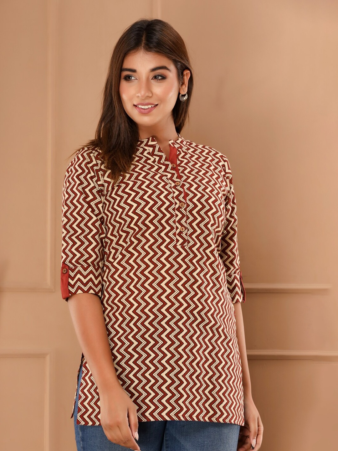 

SVARCHI Women Geometric Printed Mandarin Collar Cambric Cotton Tunic, Beige