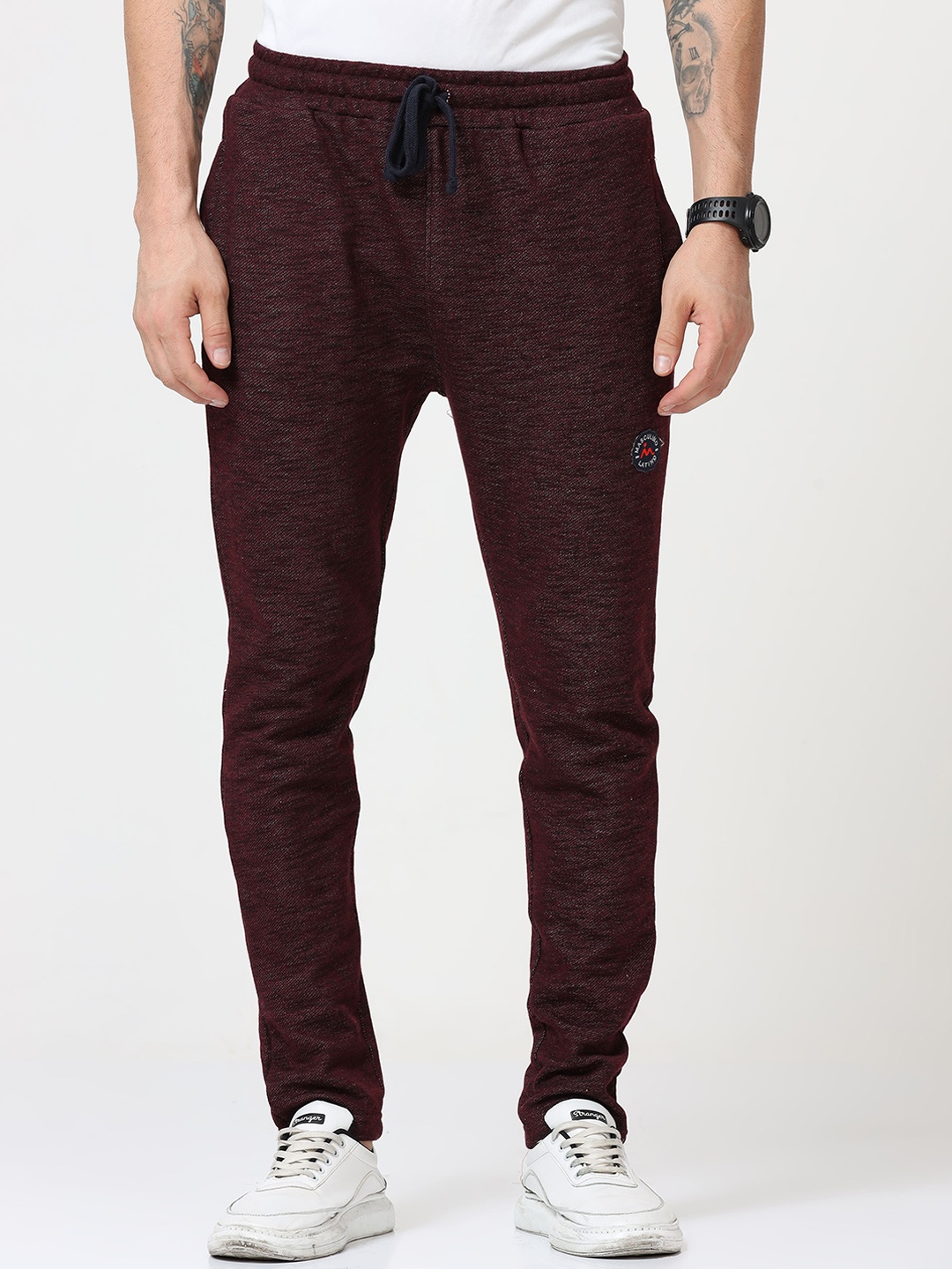 

Masculino Latino Men Solid Cotton Joggers, Maroon