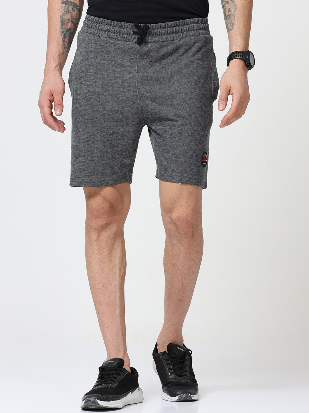 

Masculino Latino Men Mid-Rise Regular Fit Cotton Shorts, Charcoal