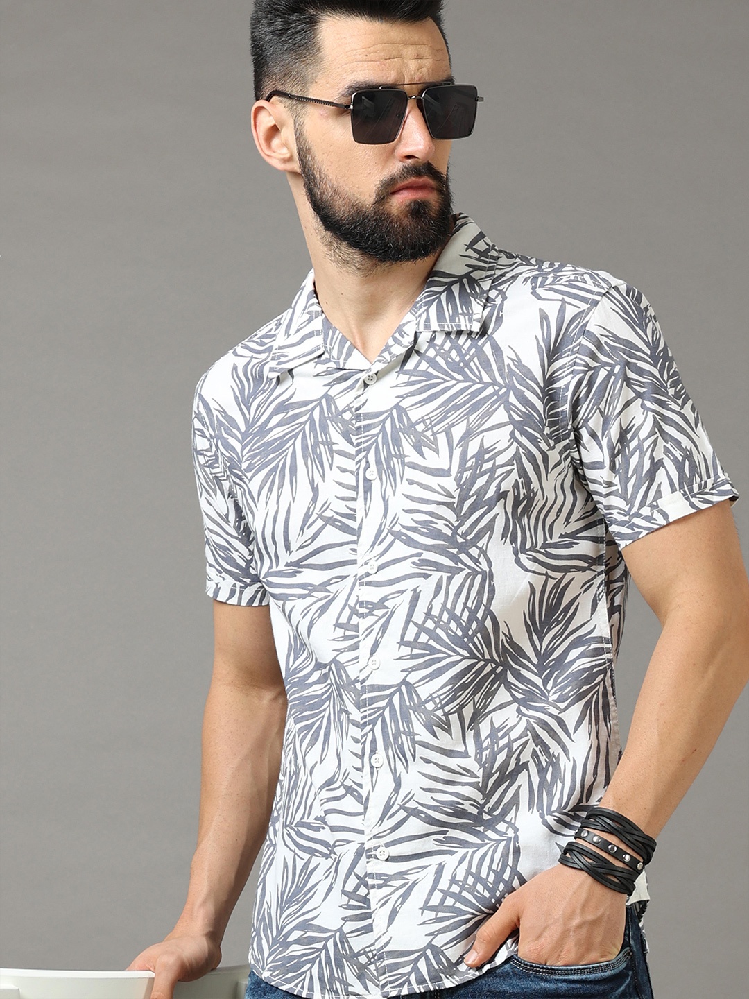 

HERE&NOW Men Slim Fit Floral Printed Casual Shirt, Cream