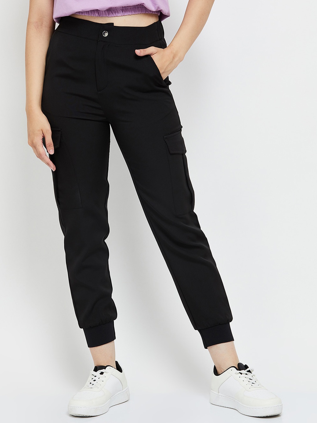 

max Women Solid Cropped Joggers, Black