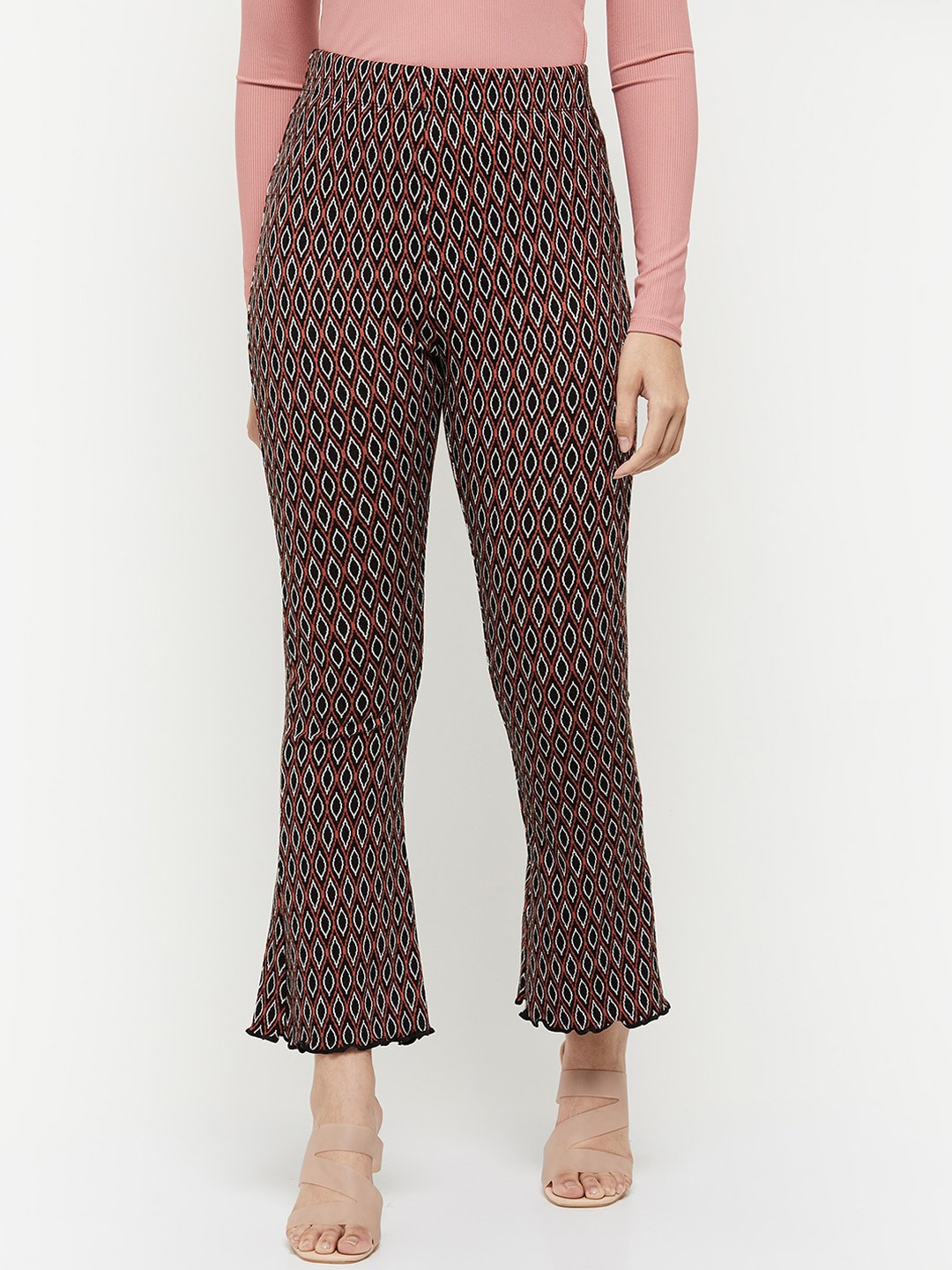 

max Women Printed Cropped Trousers, Black