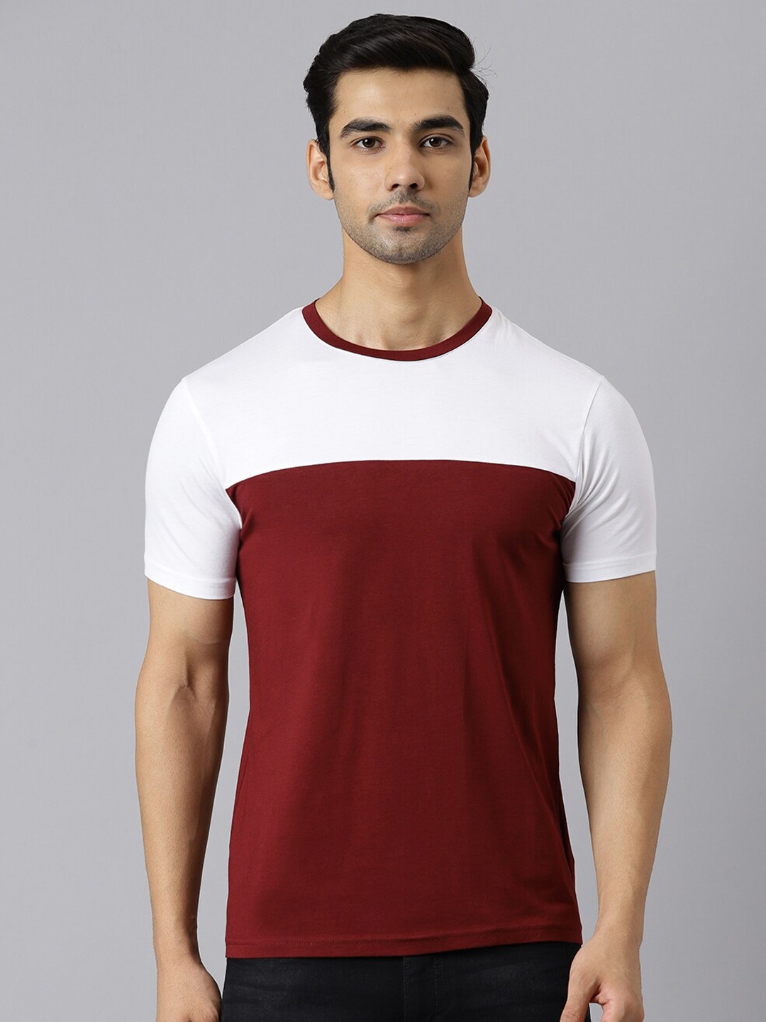 

BESIMPLE Men Round Neck Colourblocked T-shirt, Burgundy