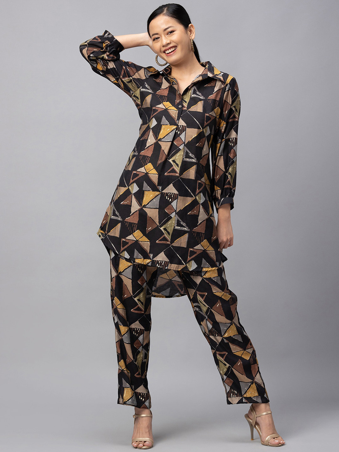 

TANKHI Women Printed Cotton Blend Co-Ords, Black