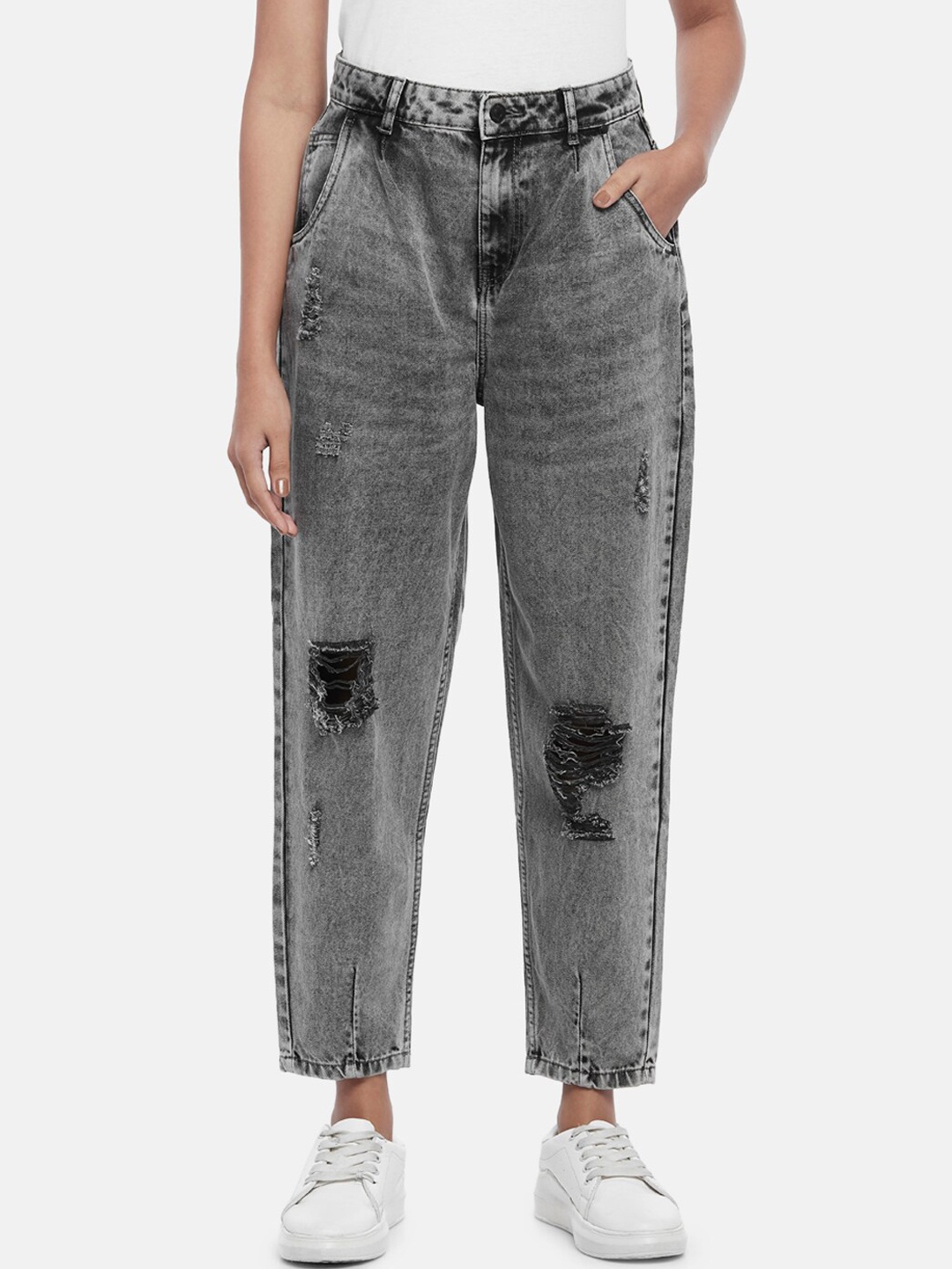 

People Women Grey Mildly Distressed Heavy Fade Jeans