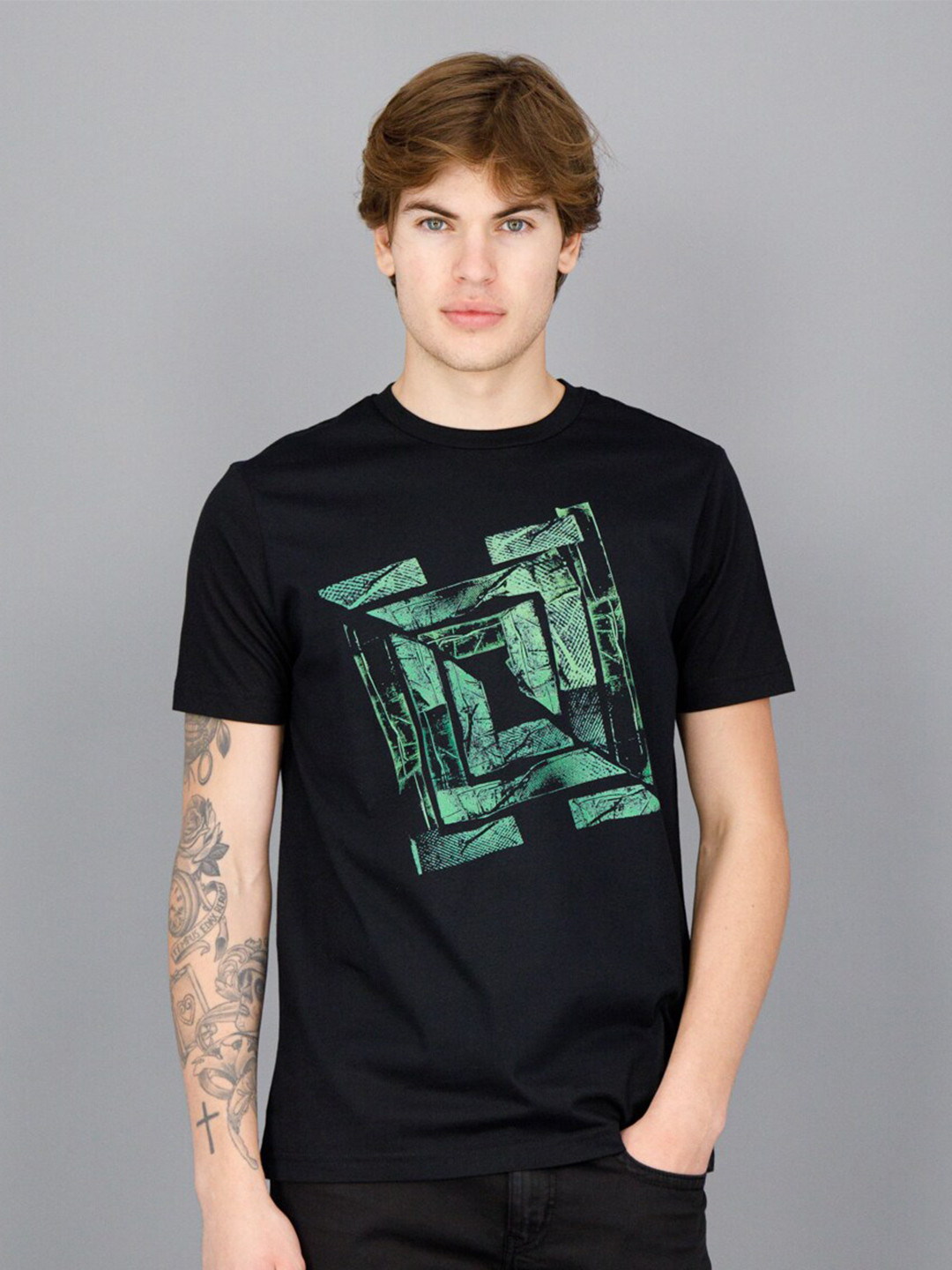 

FREESOUL Men Graphic Printed Round Neck Cotton T-shirt, Black