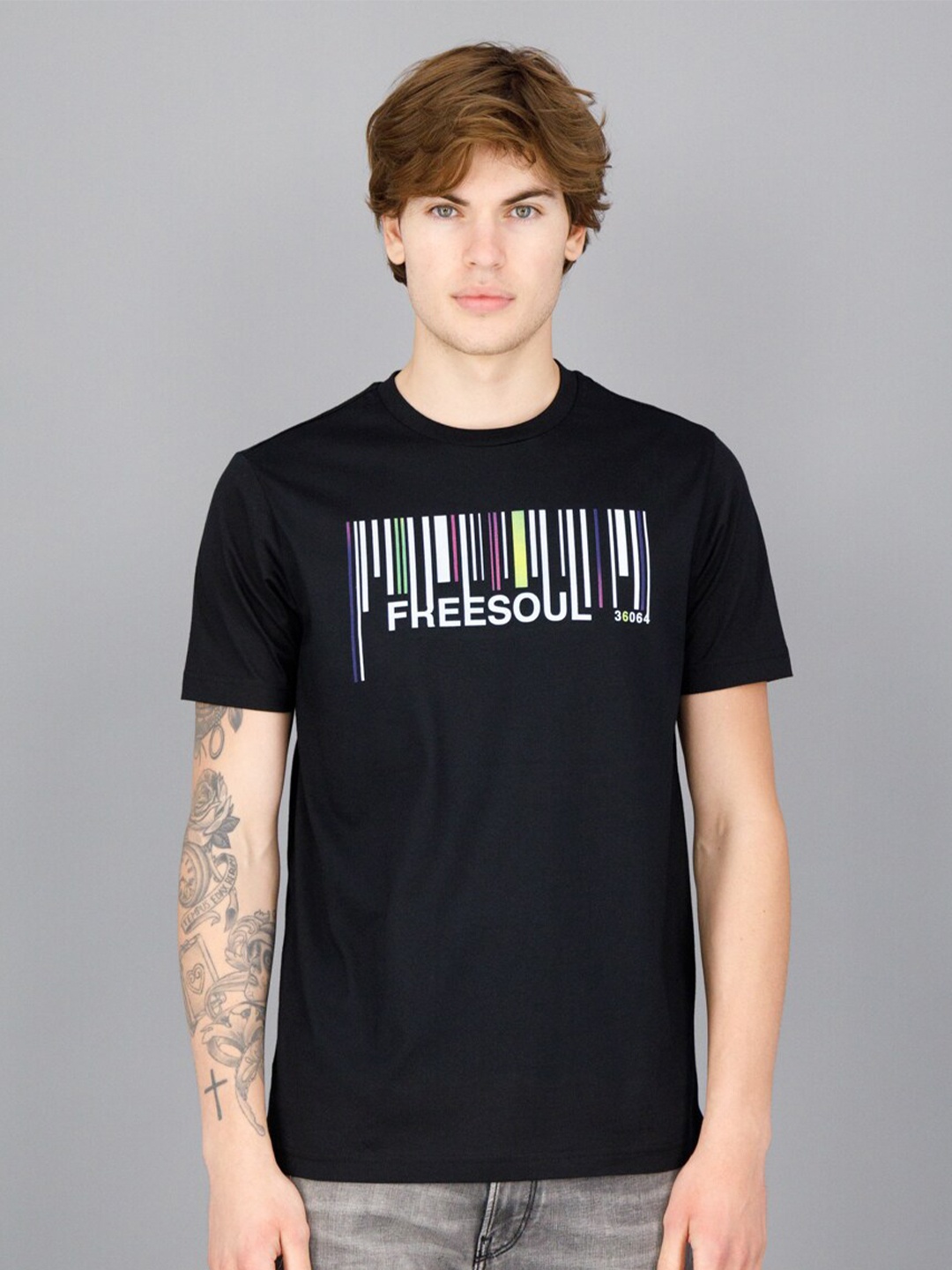 

FREESOUL Men Typography Printed Pure Cotton T-shirt, Black