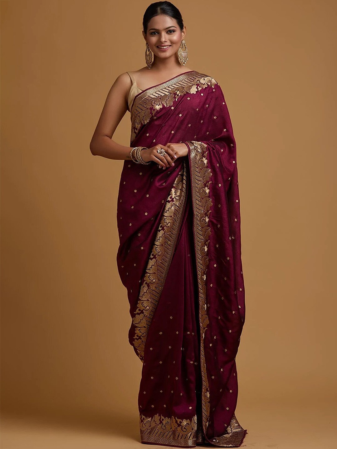 

Mitera Embellished Embroidered Silk Blend Saree, Magenta