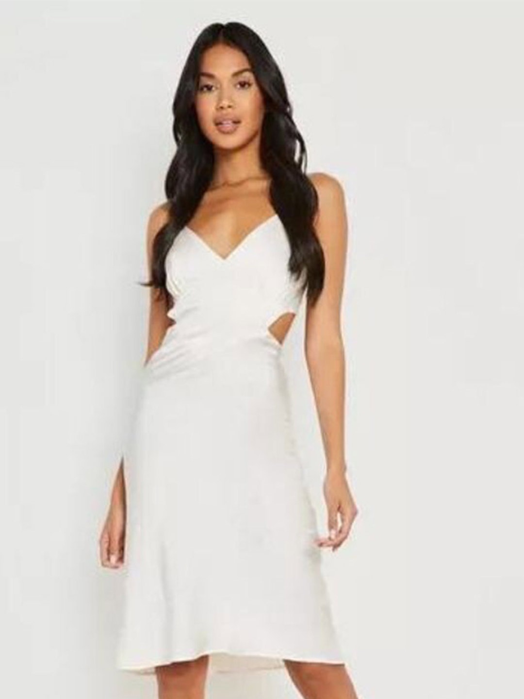 

La Aimee Women Alluring White Solid Dress