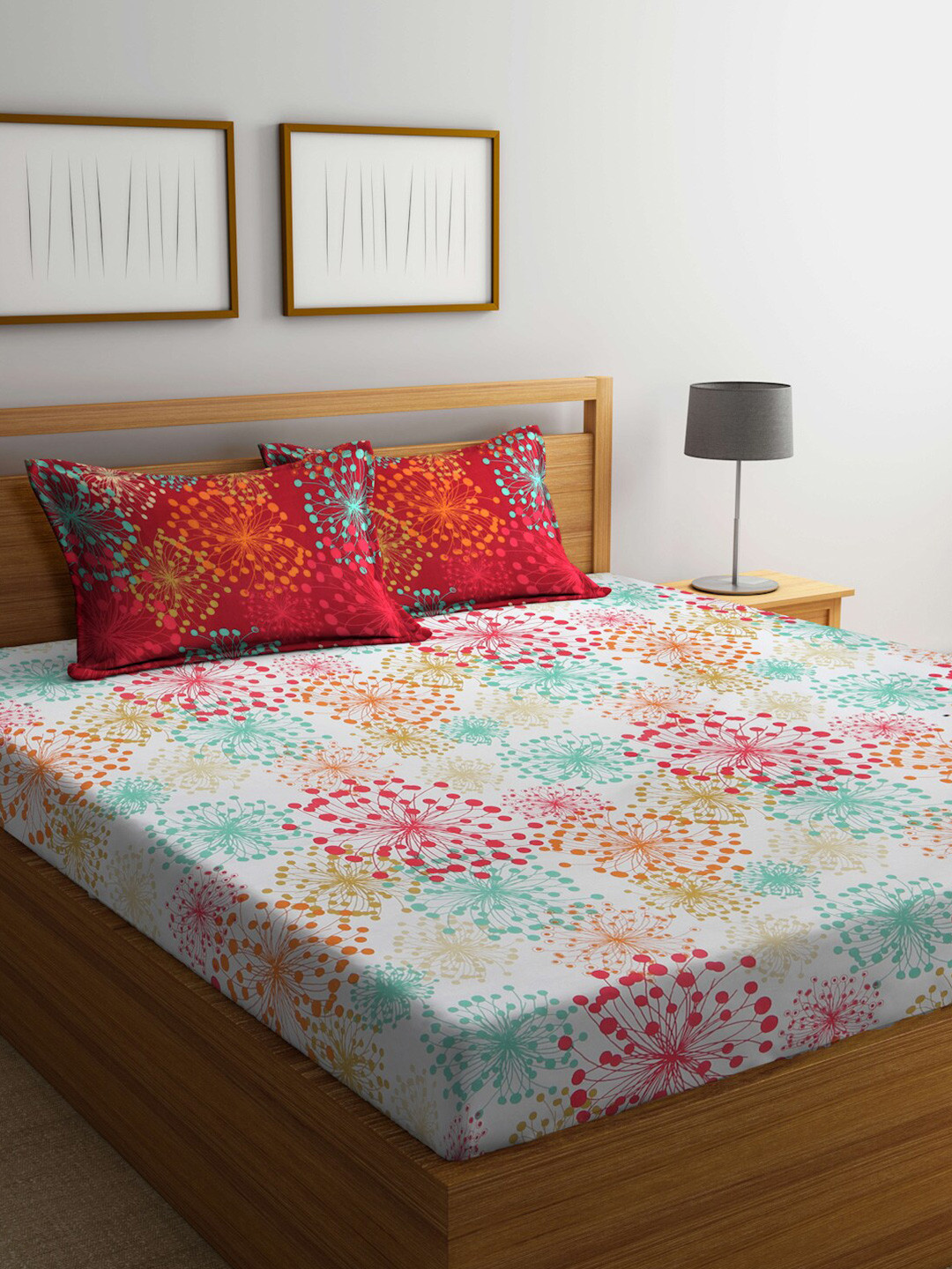 

BOMBAY DYEING Printed120 TC Polycotton King Bedsheet with 2 Pillow Covers, White