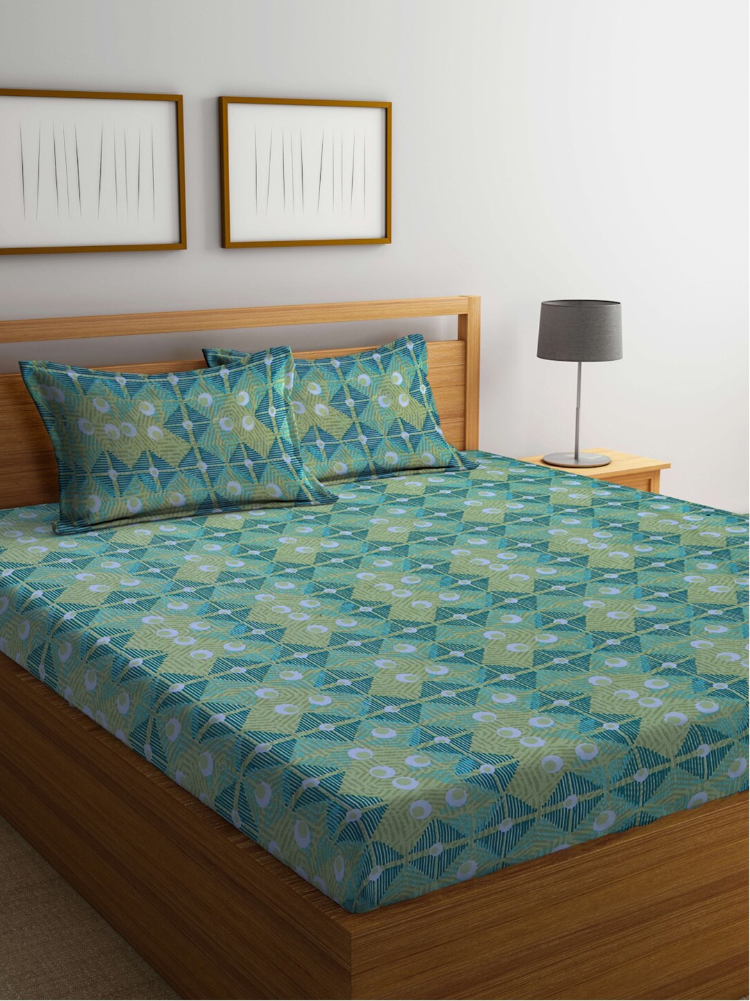 

BOMBAY DYEING Geometric 100 TC Cotton Queen Bedsheet with 2 Pillow Covers, Blue