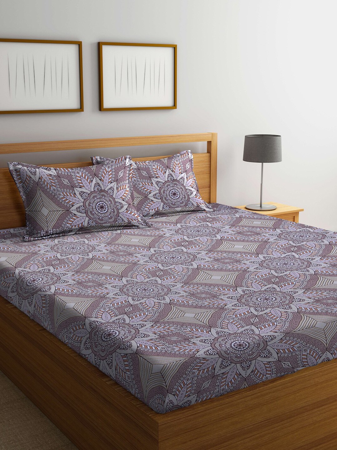 

BOMBAY DYEING Brown & White 100 TC Cotton Queen Bedsheet with 2 Pillow Covers