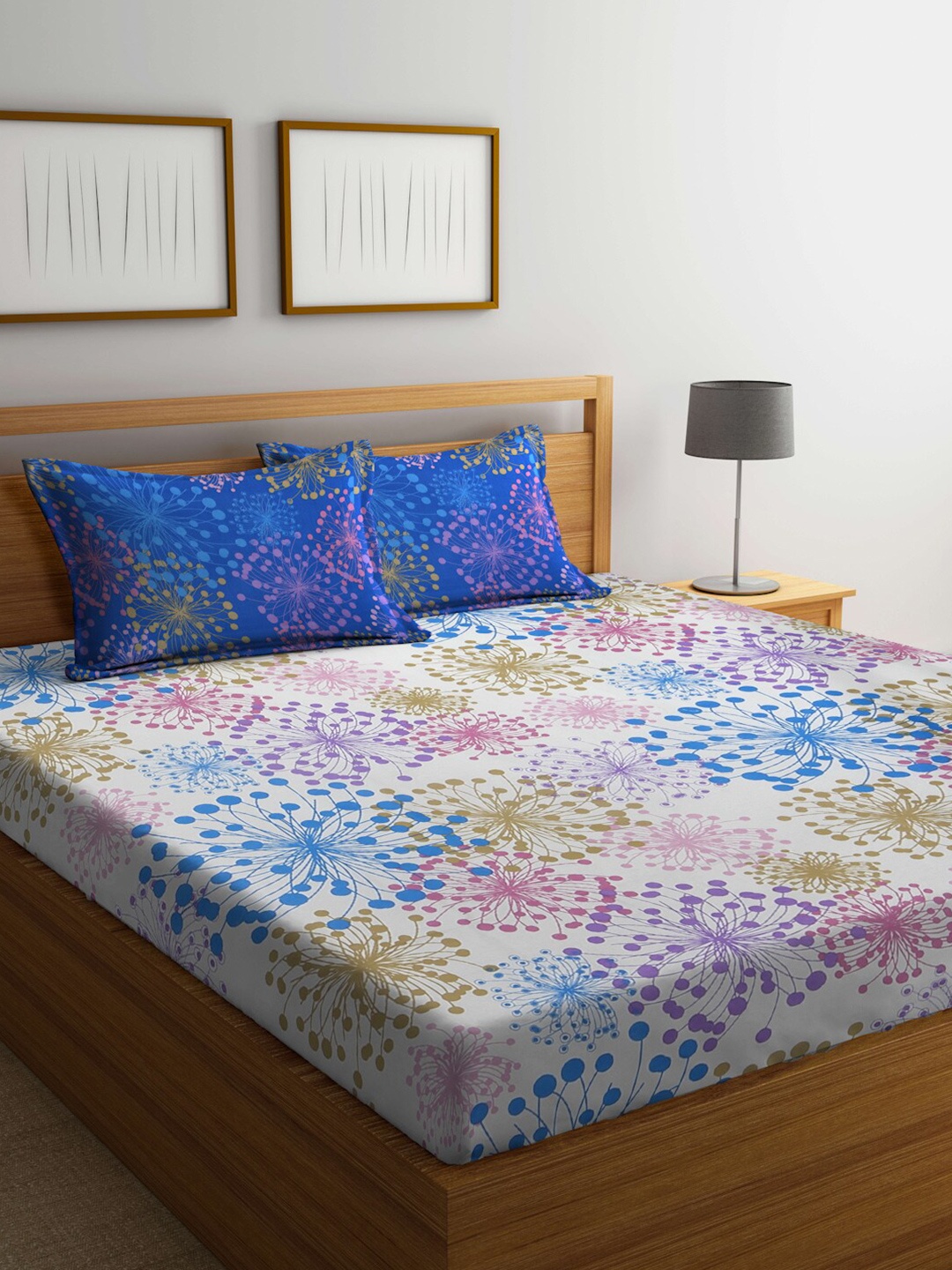 

BOMBAY DYEING Graphic 120 TC Queen Bedsheet with 2 Pillow Covers, Blue